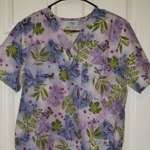 Womens scrub top size M
